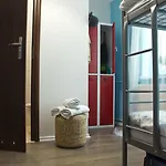 אכסניה Downtown ורשה